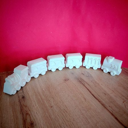 Set 6 figurine din ipsos Trenulet si vagoane 7x6cm [3]
