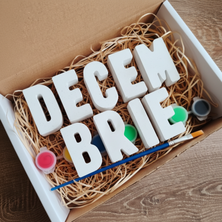 Set creativ cu Litere, set culori si pensula [3]