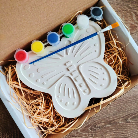 Pachete Cadou - Set creativ din ipsos Fluture Mare, set culori si pensula, 14x17cm