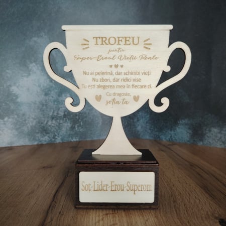 PRODUSE DIN LEMN - Trofeu din lemn si mdf, personalizabil, 21x17cm
