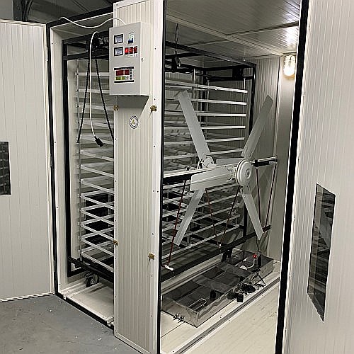 Incubator profesional (industrial) automatizat IP-26D (23.000lei) (ouă: 9.152 găină, 22.984 prepeliţă, 6.552 raţă/curcă, 3.328 gâscă) Transportul nu este inclus! [3]