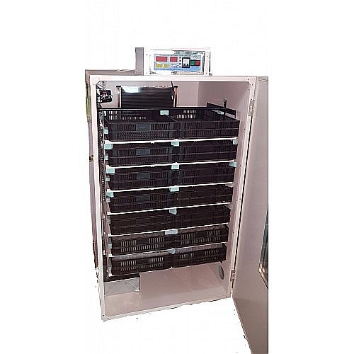 Incubator semiprofesional automatizat IP-7 (5.900 lei) (ouă: 1.232 găină, 3.094 prepeliţă, 882 raţă/curcă, 448 gâscă) Transportul nu este inclus! [4]