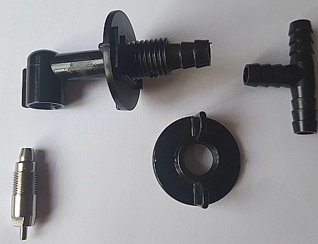 Adăpătoare automată premium pentru iepuri, pui şi păsări, cu niplu metalic mare şi filet [4]