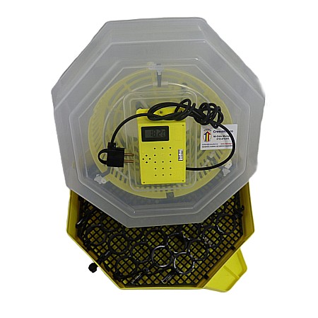 Incubatoare Cleo semi-automate - Incubator Cleo 5TGPC - cu termostat reglabil, termometru digital, întoarcere semi-automată ouă de găină & prepeliţă şi cupă exterioară pt. apă + CADOU Ghid de incubare premium + asistent incubare