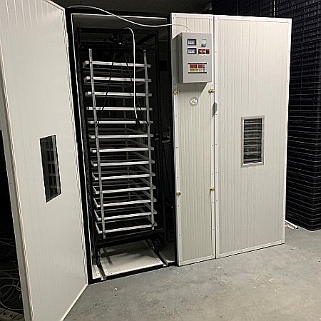 Incubator profesional (industrial) automatizat IP-26D (23.000lei) (ouă: 9.152 găină, 22.984 prepeliţă, 6.552 raţă/curcă, 3.328 gâscă) Transportul nu este inclus!