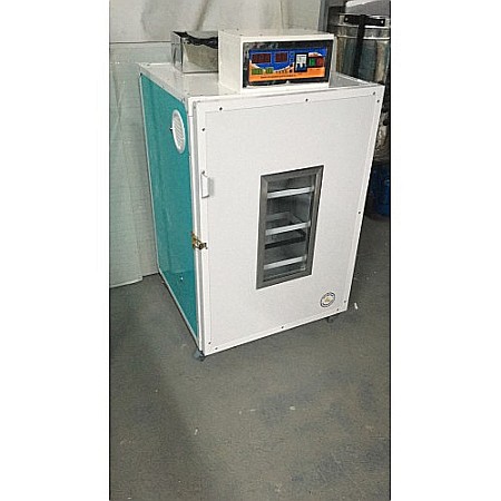 Incubator semiprofesional automatizat IP-3S (3.200 lei) (ouă: 264 găină, 663 prepeliţă, 189 raţă/curcă, 96 gâscă) Transportul nu este inclus! [2]