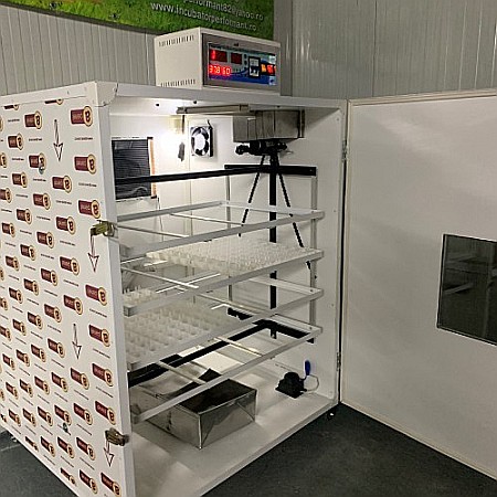 Incubator semiprofesional automatizat IP-4 (4.500 lei) (ouă: 704 găină, 1.768 prepeliţă, 504 raţă/curcă, 256 gâscă) Transportul nu este inclus! [3]