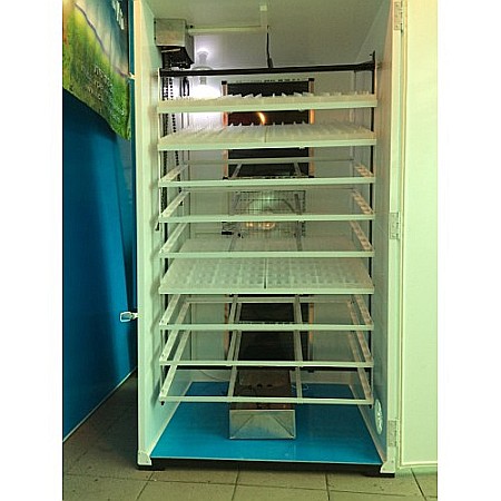 Incubator semiprofesional automatizat IP-8 (6.600 lei) (ouă: 1.408 găină, 3.536 prepeliţă, 1.008 raţă/curcă, 512 gâscă) Transportul nu este inclus!