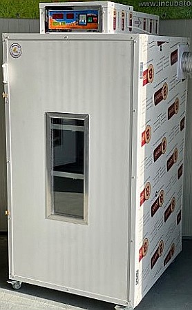Găini rase premium (matcă reproducţie) - Incubator semiprofesional automatizat pentru ouă de struţ, model IP-S-24 (5.500lei) Transportul nu este inclus!