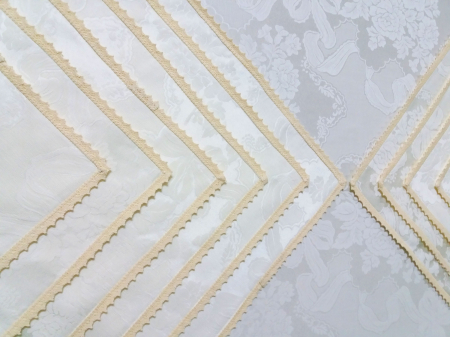 Fete de masa - Fata de masa de lux Ivory 350x160 cu 12 servetele, 2 fete, cu dantela brodata