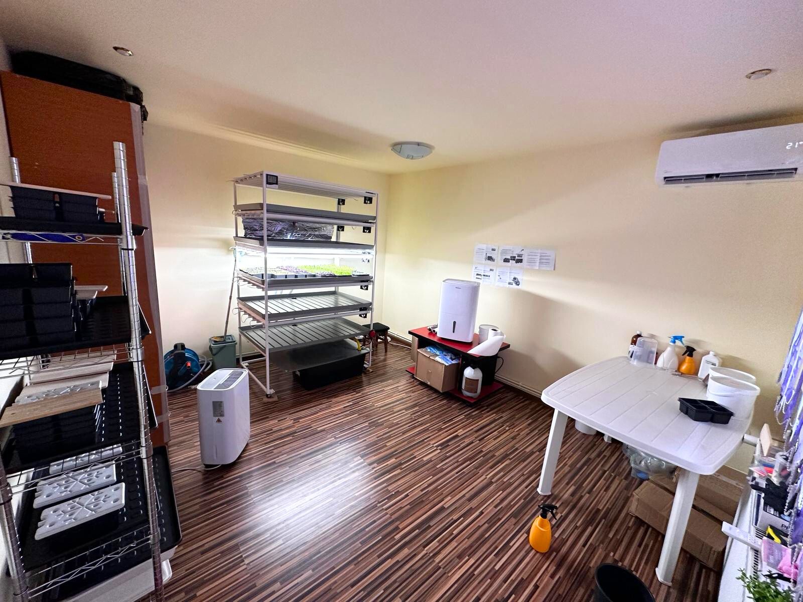 Camera înainte de transformare