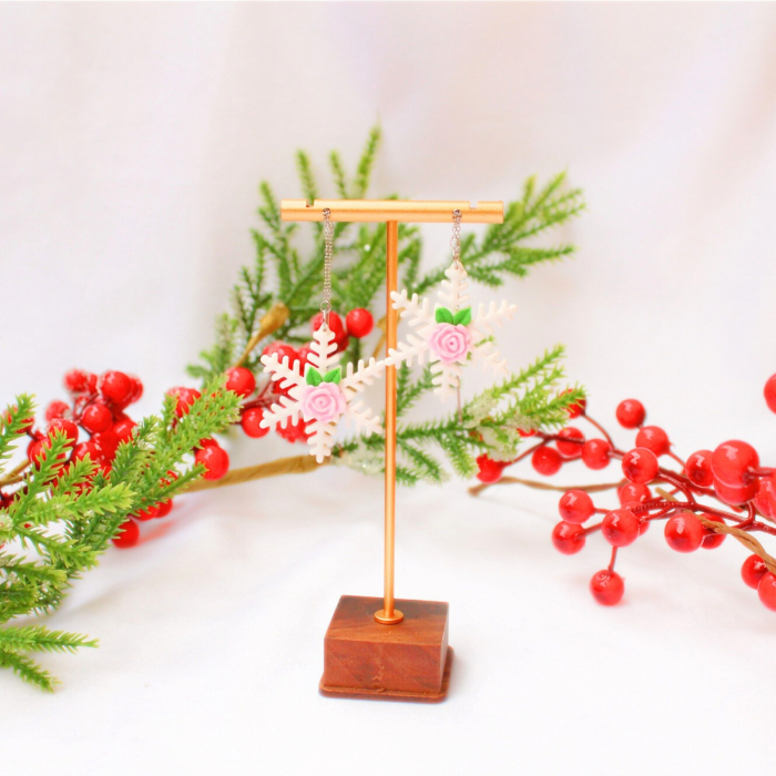 Cercei Floral Flakes albi cu trandafir roz [3]