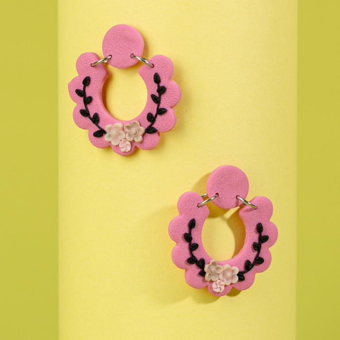 Cercei Gizel roz cu model floral [2]