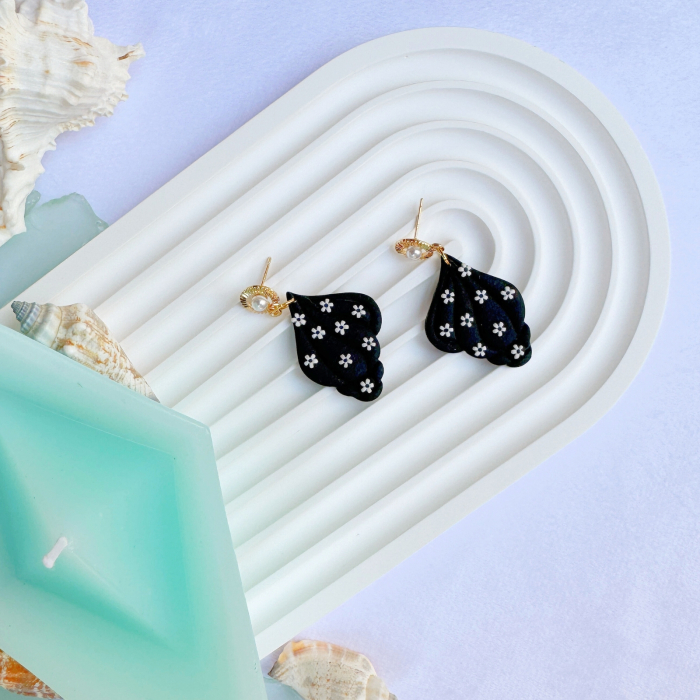 Cercei Glamour Shells negri cu imprimeu floral [3]