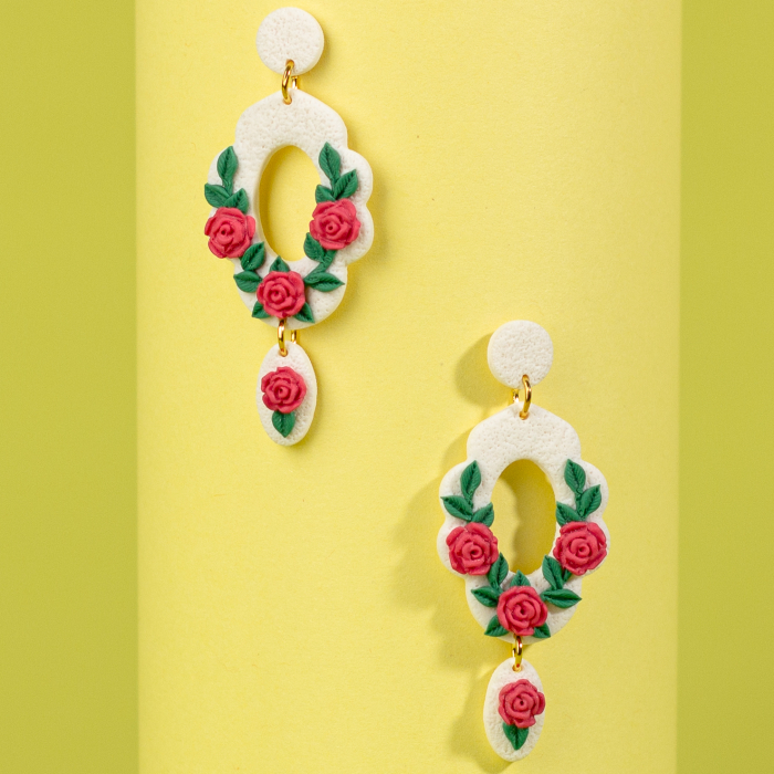 Cercei Julieta albi cu design vintage [2]