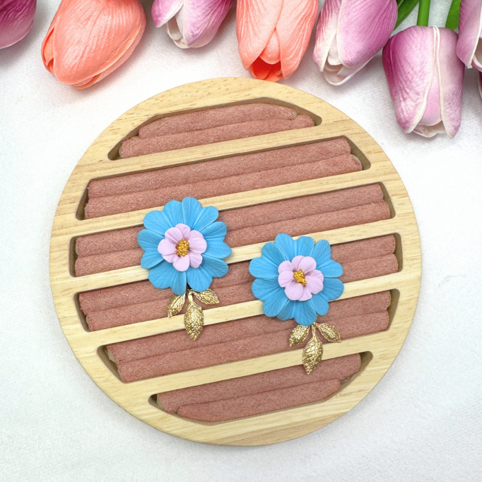 Cercei Naiad albi și albastri cu design floral voluminos [2]