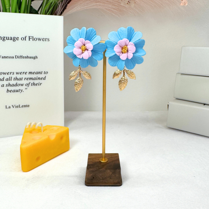 Cercei Naiad albi și albastri cu design floral voluminos [3]