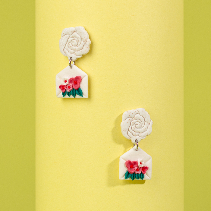 Cercei Plic cu Flori albi [2]