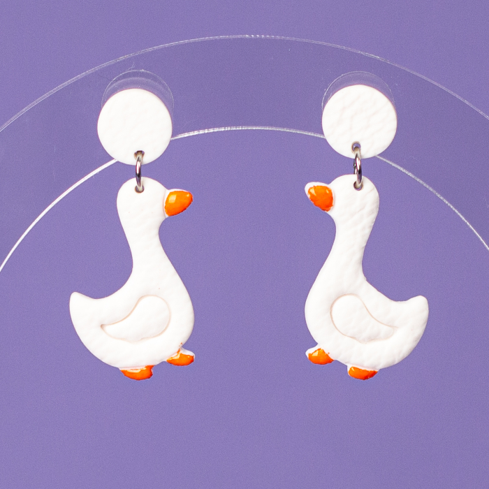 Cercei Rățușca FiFi albi, model simpatic [2]