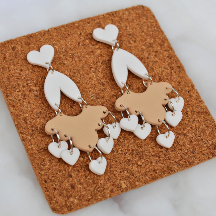 Cercei Valentine Hearts crem cu design artistic [3]
