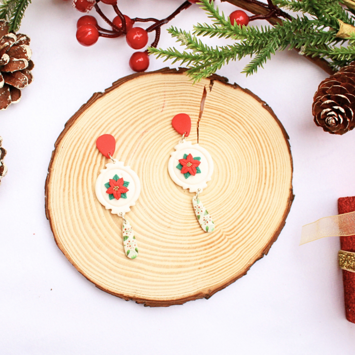 Cercei Winter Petals multicolori cu design floral subtil [3]
