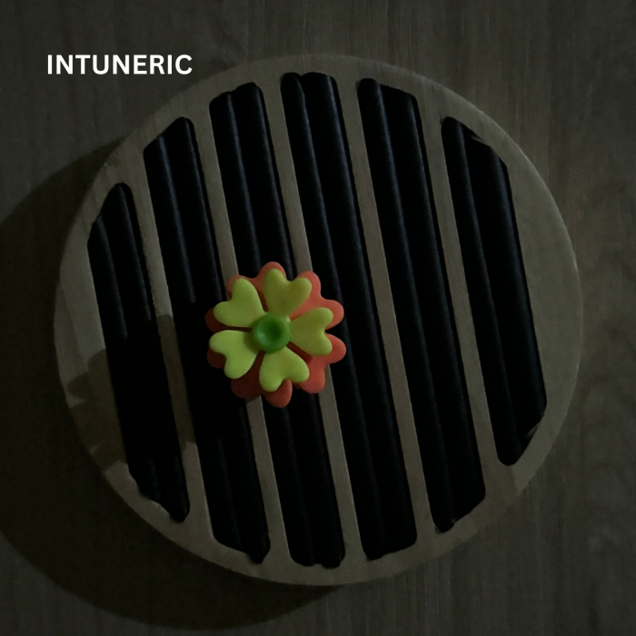 Inel multicolor Electric Flower cu efect fosforescent [3]