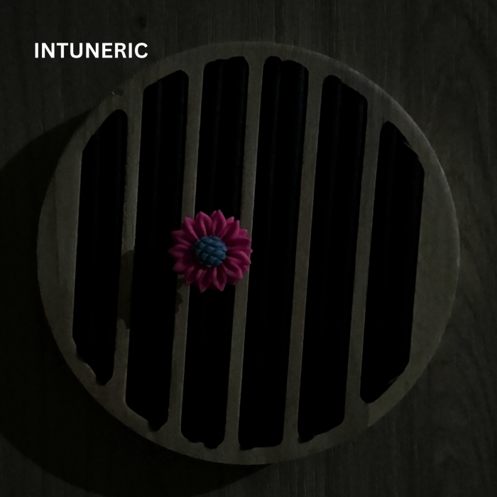 Inel Fluorescent Roz cu Design Floral [3]