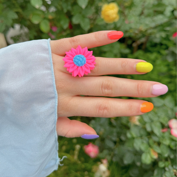 Inel Fluorescent Roz cu Design Floral [6]