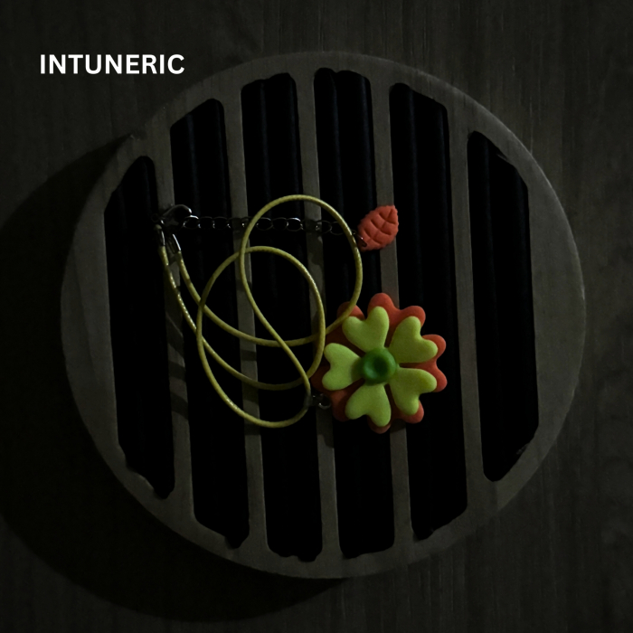 Lantisor Multicolor Electric Flower cu Stralucire UV [3]