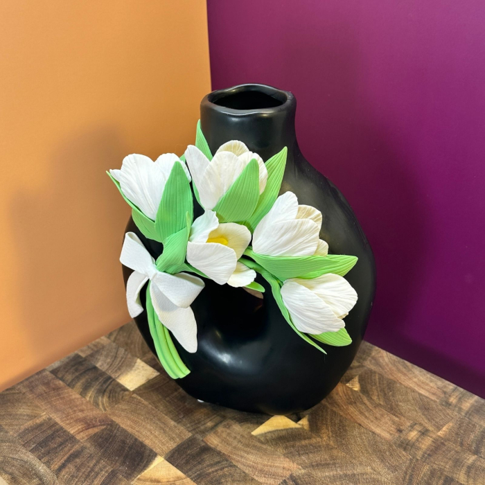 Vaza - Neagra cu Lalele Albe [2]