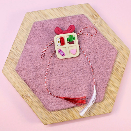 BROSE - Broșă Cadou cu Cărți Surpriză în Literatură