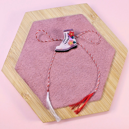 BROSE - Broșă Călător cu ghete multicoloră