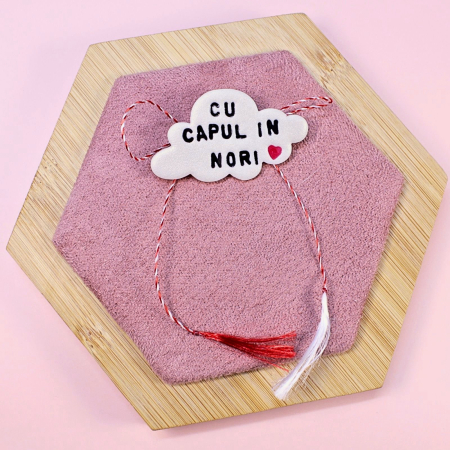 ACCESORII - Brosă Norisor albă, design cu tematică aeriană