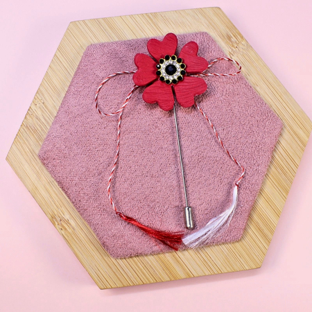 BROSE - Brosă cu design floral în roșu aprins