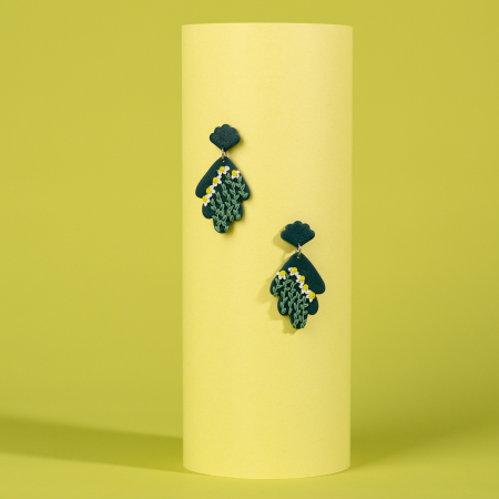 Primavara - Cercei verzi cu mușețel, model lung