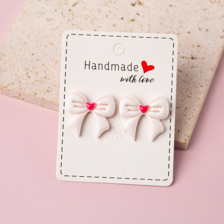 Fundite - Cercei alb în formă de fundiță cu inimioară