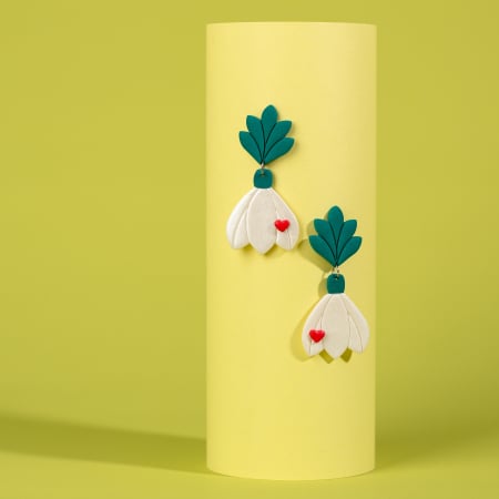 Cercei Lungi - Cercei Ghiocel alb pentru Dragobete