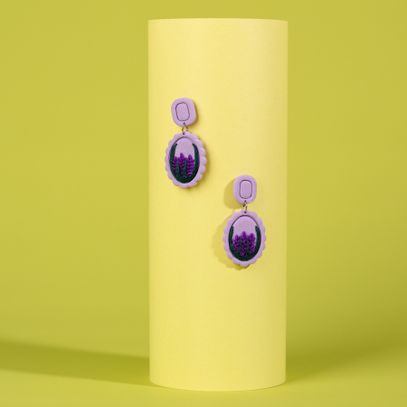 Cercei Lavanda lungi mov