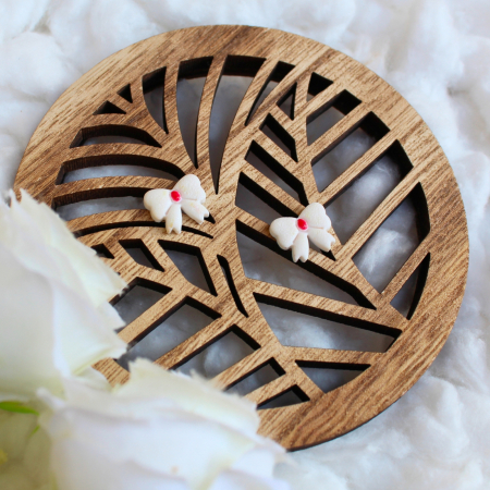 Cercei Studs - Cercei mini alb fundiță