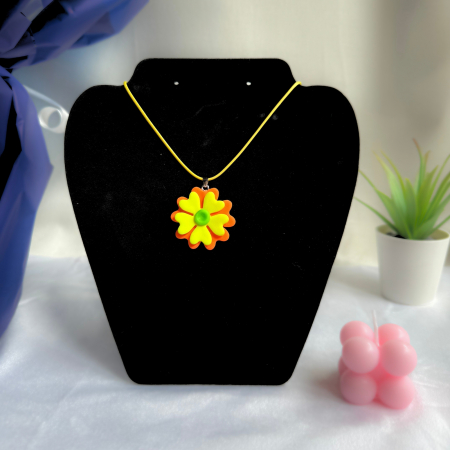 Neon Collection - Lantisor Multicolor Electric Flower cu Stralucire UV