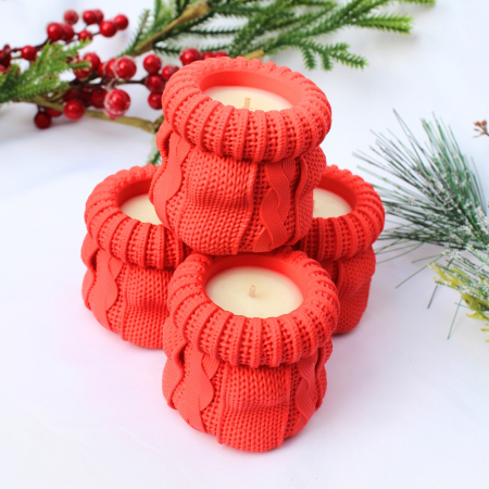 Lumanare Cozy Wine rosie cu design festivas [1]