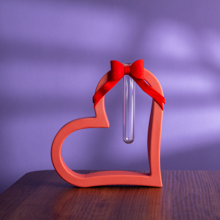 Fundite - Vază Sweetheart Bloom roșie cu fundiță