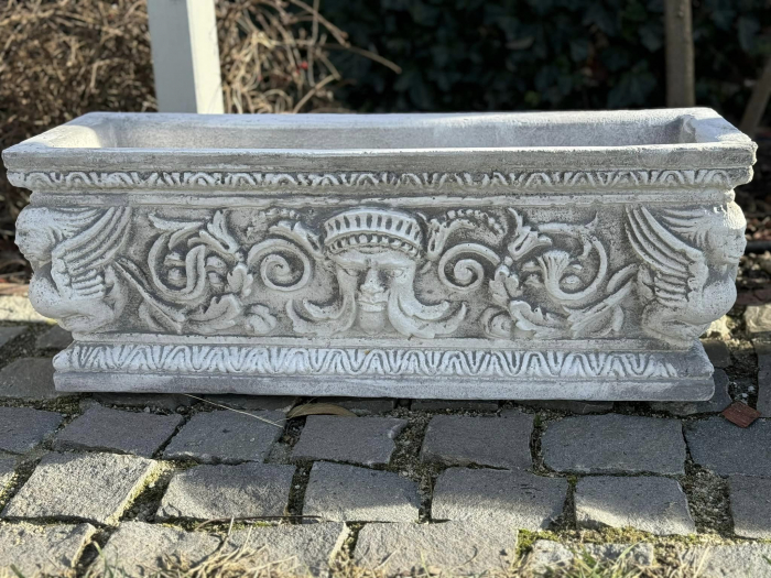 Jardiniera Gotica [2]