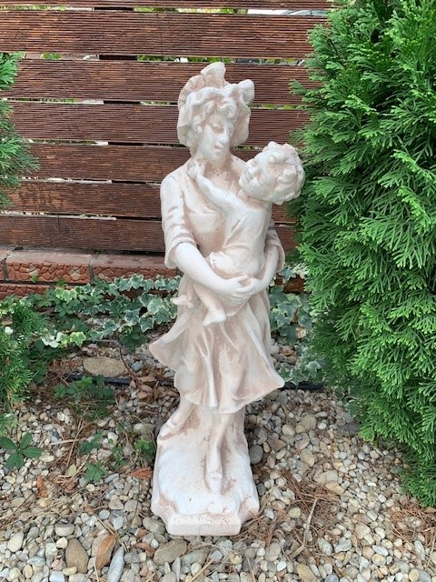 Statue Maternita [3]