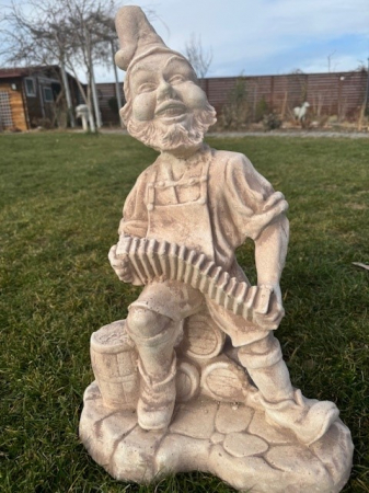 Pitic Bavarez Cu Acordeon [1]