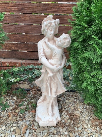 Statue Maternita [2]