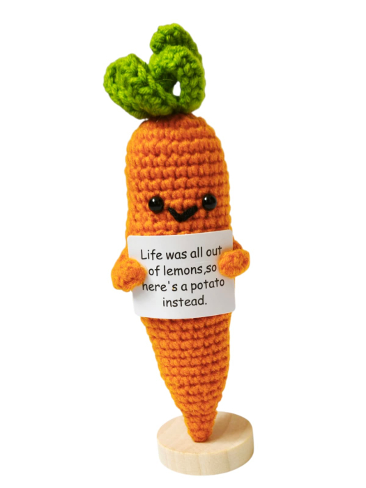 Figurina crosetata Morcov 2 amuzant, cu mesaj pozitiv [1]