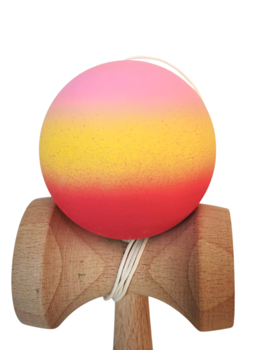 Kendama din lemn cu bila strat silicon [3]