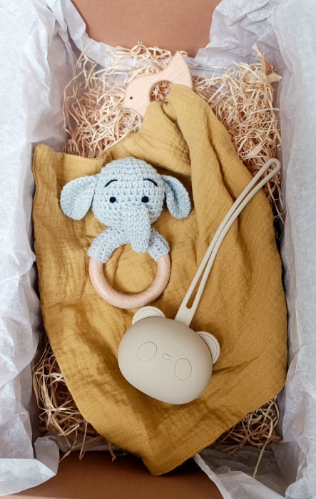 Set cadou - Jucarie dentitie crosetata Elefant - muselina mustar - suport silicon suzeta [1]