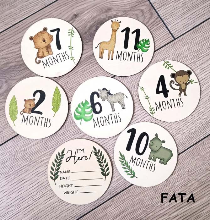 Set cadou bebelusi - jucarie crosetata Elefant -  carduri din lemn aniversare lunara [5]